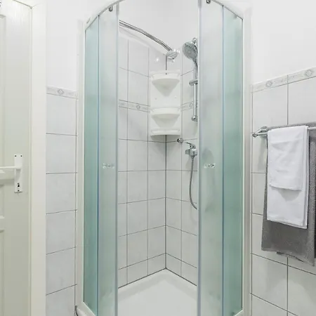 Viva With Shared Pool Lägenhet Kaštelir